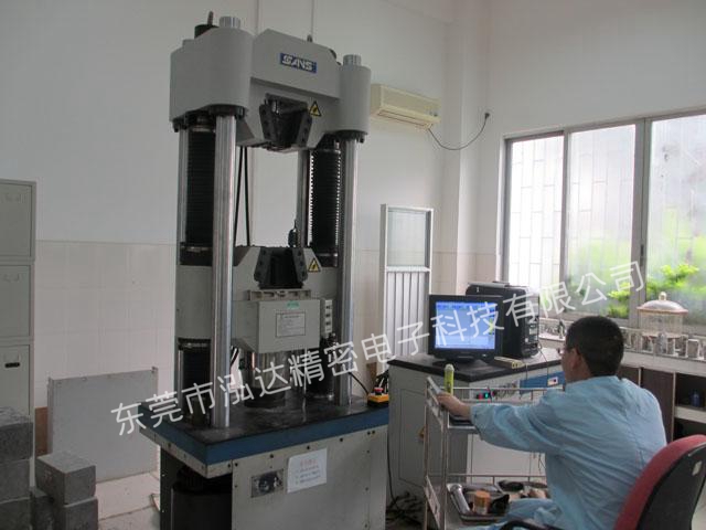 ���̰���